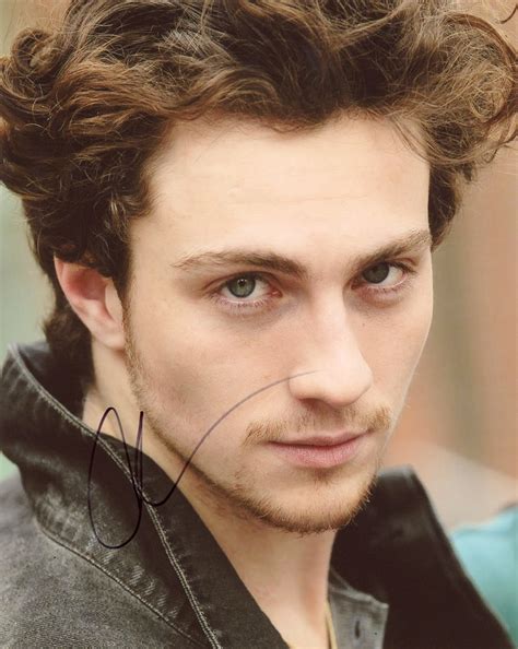 Aaron Taylor Johnson Handsome Hunk Autograph Signed 8x10 Photo