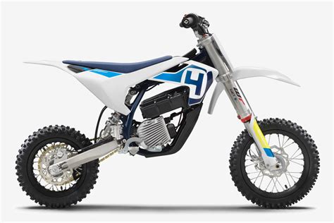 We did not find results for: 2019 Husqvarna EE 5 All-Electric Mini Bike | HiConsumption