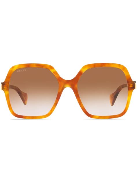 Gucci Eyewear Logo Plaque Oversize Frame Sunglasses Farfetch