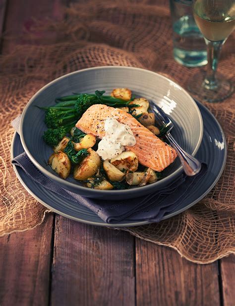 This method, which we recommend if salmon cooked en papillote, which means wrapped in a packet of parchment (or foil), is a dramatic way to procure perfectly cooked salmon, but it isn't. Roast salmon fillets with a crème fraîche and caper sauce ...