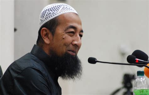 Channel rasmi ustaz azhar idrus (uai) original mencari ilmu merupakan adalah satu kewajiban. Ustaz Azhar Idrus - Kuliah Bulan Ogos 2012 | sohoque.com