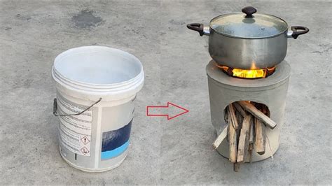 The Idea Of Making A Wood Stove From Cement And A Plastic Bucket At
