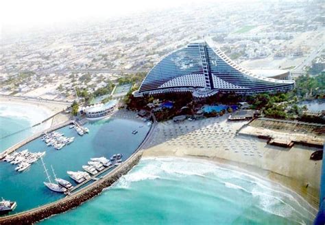 Jumeirah Beach Hotel A Luxurious Landmark In Dubai