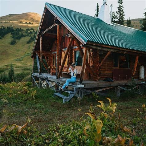 Cozy Cabin 😍 Tag Someone 😍 📸 Hiltyy Follow Us Thecampingland