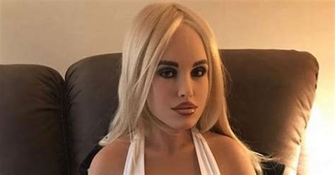 World S First Sex Robot Gets A Tinder Profile And Racks Up An Astonishing Number Of Matches