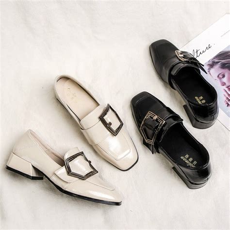 Japanned Leather Flats Woman Shoes Mary Jeans Metal Buckle Loafers