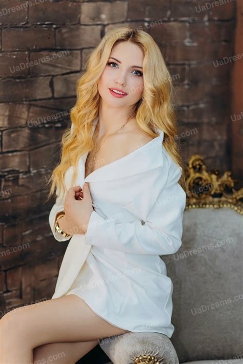 Pretty Ukrainian Woman Mariia 25 Years Hair Color Blonde UaDreams