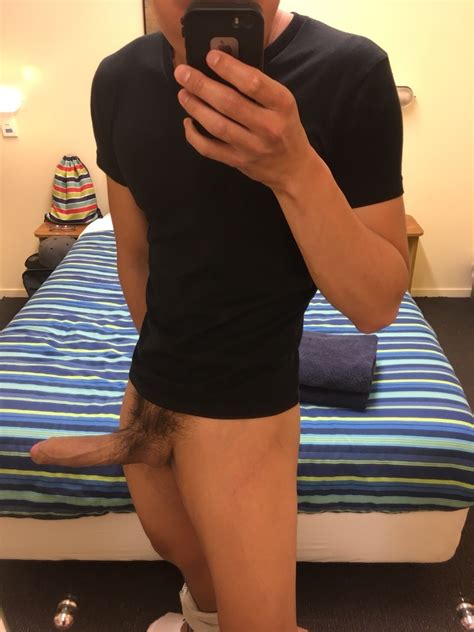 Amateur Posting His Penis Pictures