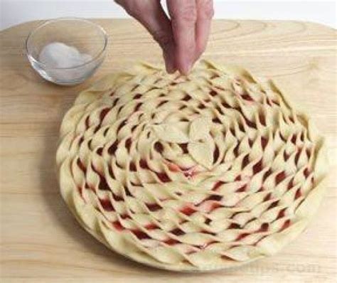 Why blend into the crowd on the dessert table when you could stand out? 15 DIY Pie Crust Ideas That Will Make You Look Like A ...