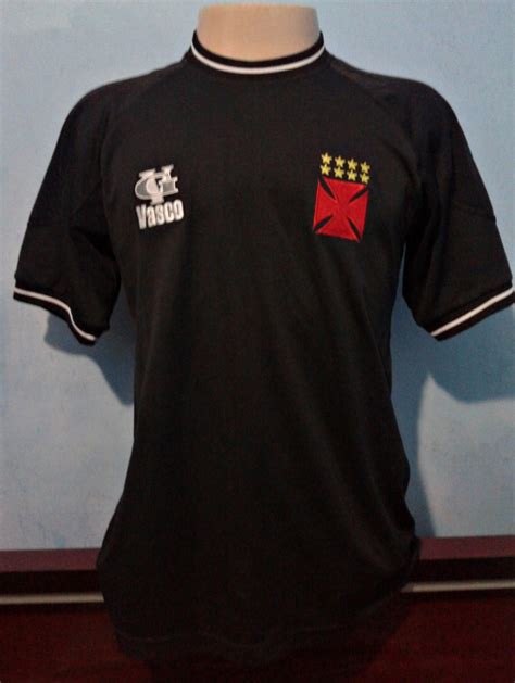 Vasco da gama was a portuguese explorer, one of the most successful in the european age of discovery, and the first person to sail directly from europe to india. Camisa Vasco Da Gama Vg 2001-2002 Camisa De Jogo #felipe ...