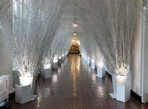 See how melania trump decorated the white house for the 2020 holidays. PHOTOS: White House Christmas decorations 2017 | abc30.com