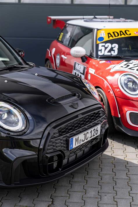 Two Mini John Cooper Works From Bulldog Racing Will Compete In The 51st