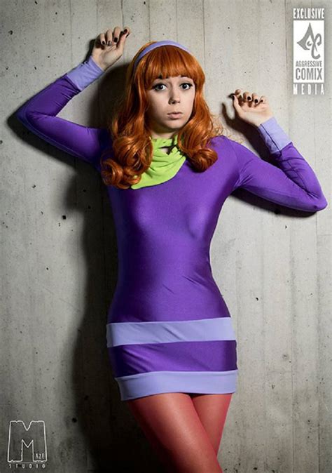 Daphne Blake And Velma Dinkley Cosplay By Uncanny Megan