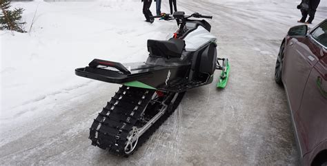 Tesla Inspired Taiga Electric Snowmobile Does 0 60 Mph In 3 Seconds