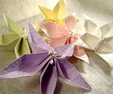 Origami Maniacs Origami Jasmine Flower Napkin