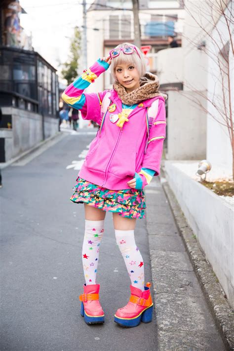 get the neon cool kawaii look from tokyo fashion week tokyo fashion harajuku fashion street
