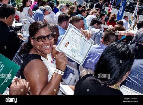 Miami Beach Floridaoath Of Citizenship Ceremonyimmigrants
