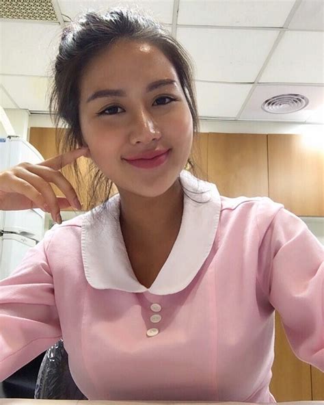 Taiwanese Nurse Carina Linn Gets Popular On Social Media For Her