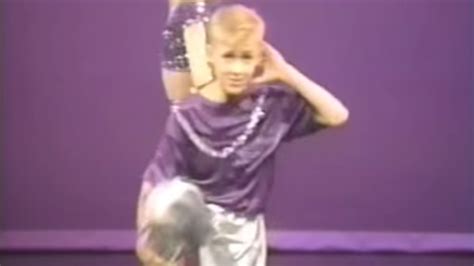 Ryan Gosling Dancing In Mc Hammer Pants Aged 11 Is Sending The Internet