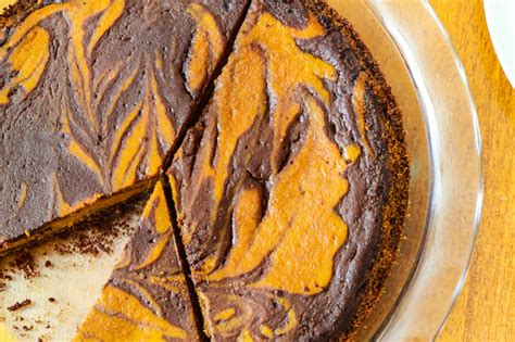 A Thanksgiving Dessert Nutella Swirled Pumpkin Pie