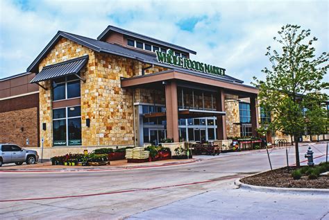 Who is the owner of waterside in fort worth? Whole Foods Market | EMJ Construction