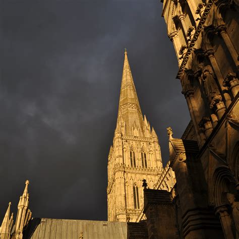 Salisbury Cathedral Spire Under Thunderclouds Salisbury Ca Flickr