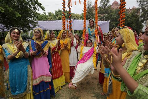 Asia Album Indian Women Sing Dance To Celebrate Teej Festival Xinhua