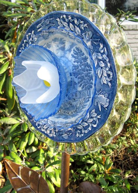Garden Plate Flower Yard Art Recycled Glass Repurposed Etsy Flower