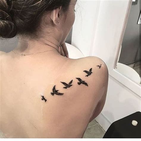 25 Bold Women Back Tattoo Ideas Art Designs Back Tattoo Women