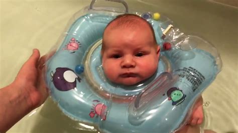 Bebek Floating Nedir Baby Float Swim Youtube