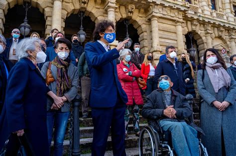 L'associazione luca coscioni ha avviato la raccolta firme per il referendum sull'eutanasia, con il. Eutanasia: depositato il referendum per l'eutanasia legale ...