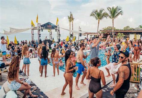 beach clubs bali beach bars in seminyak with pool party