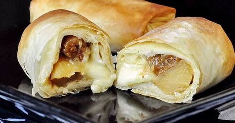 · phyllo dough is easy to make, and the difference in taste when using it to make sweet and savory pies is worth learning how. 10 Best Lemon Phyllo Dough Dessert Recipes