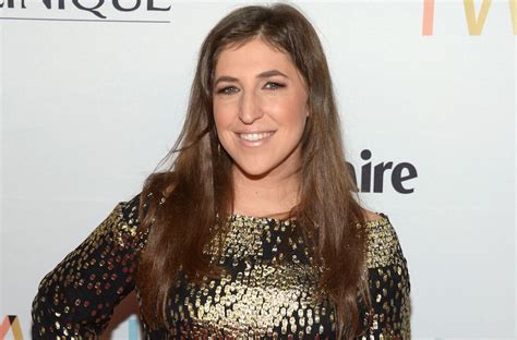 Mayim Bialik Makes A Facebook Pitch To Light An Independence Day Torch