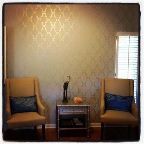 Stenciled Accent Wall With Metallic Gold Paint Wonder If I Could Do A