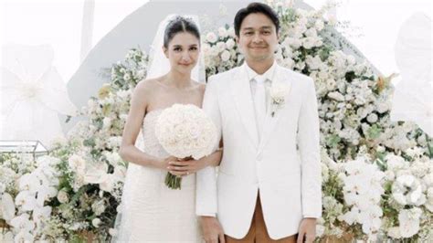 bagikan foto menikah di bali luna maya congrats mikha tambayong tribun gorontalo