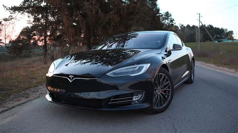 Tesla Model S P100d СЕМЕЙНЫЙ СПОРТКАР очень быстро Тест драйв