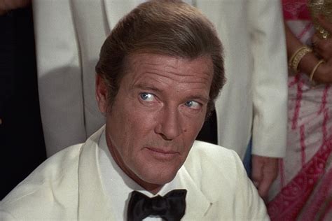 ‘james Bond Star Roger Moore Dies At 89
