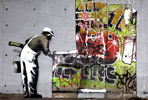 Banksy Graffiti Wallpaper Hanging Em Londres 1 Avaliações E Opiniões E