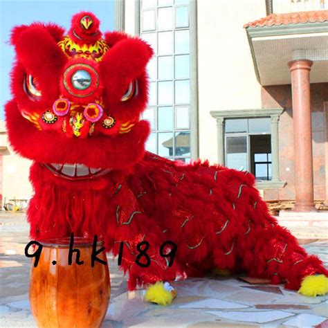 Chinese Folk Art Red Lion Dance Mascot Costume Wool Southern Lion For