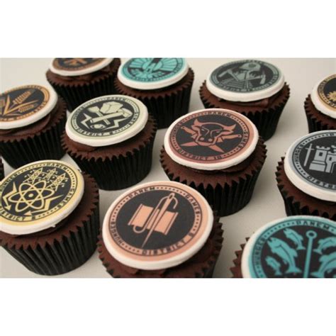 hunger games cupcakes