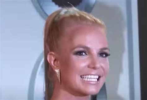 Britney Spears Eats Cake Off The Floor In St Birthday Video Media