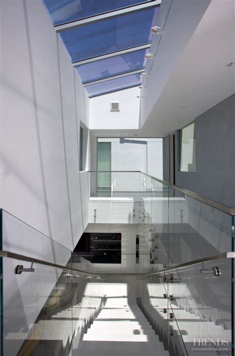 Large Skylights In This Atrium Ensu Gallery 5 Trends