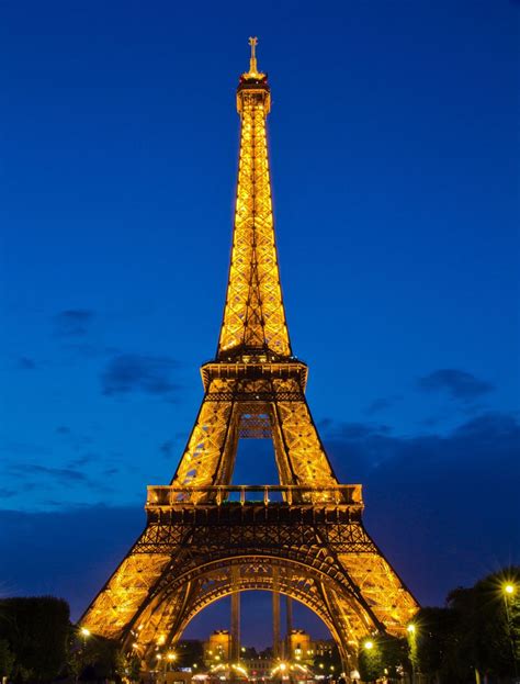 Pin By Kristine On Shades Of Yellow And Blue Eiffel Tower At Night
