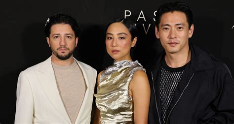 greta lee john magaro y teo yoo asisten a la proyección de past lives en nueva york iglesia