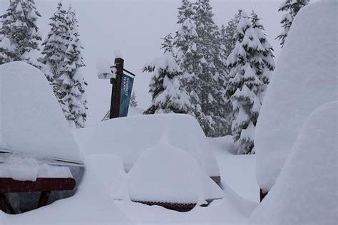 Snoqualmie Pass Breaks All Time Record For Snowiest Day Komo