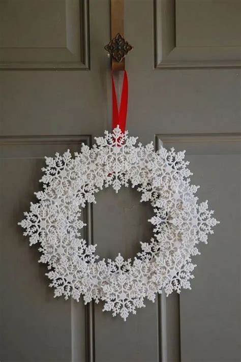 Easy Diy Christmas Snowflake Wreath Homemydesign