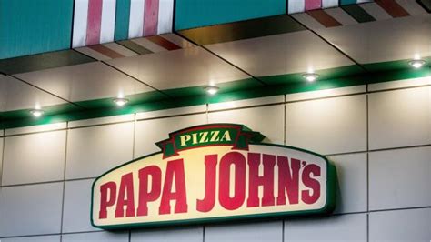 Papa John’s Is Pulling Founder’s Image From Its Marketing S W Florida Daily News Fort Myers
