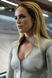X Caity Lotz As Sara Lance In Legends Of Tomorrow Iphone Xs Iphone Iphone X Hd K
