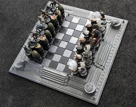 Alien Vs Predator Chess Set By Joker Laugh Aliens Versus Predator